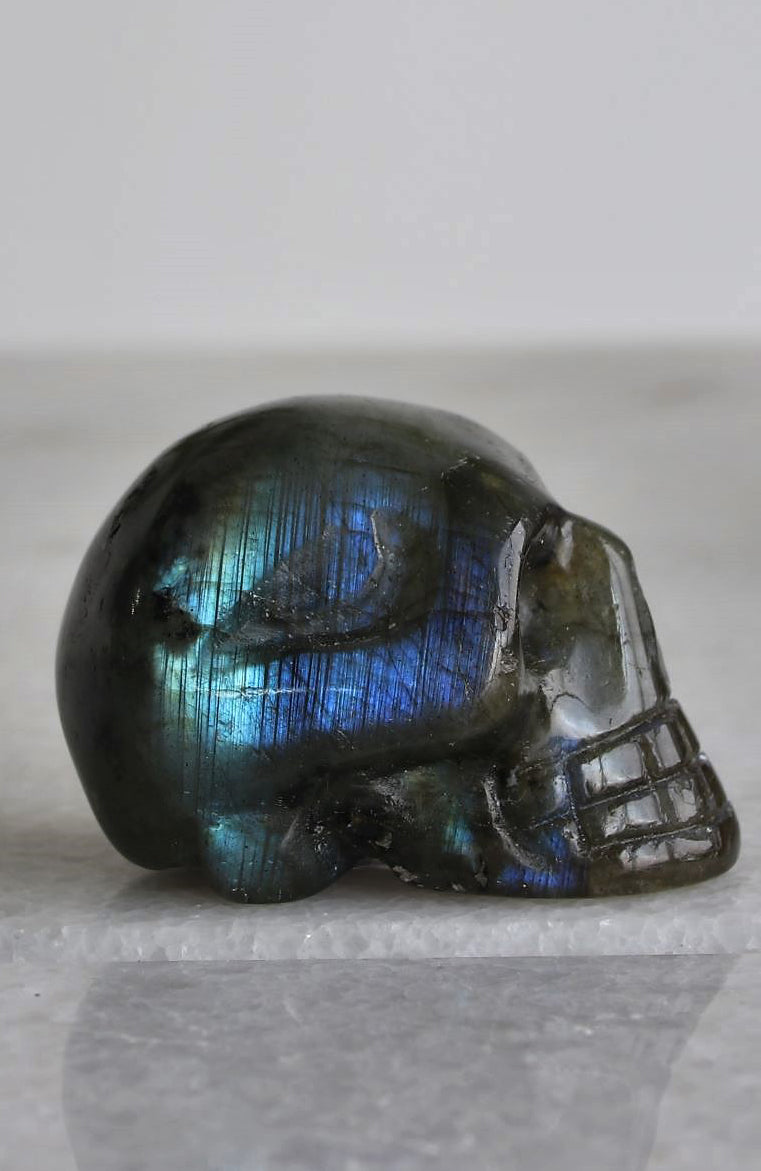 Labradorite Skull AA 40mm